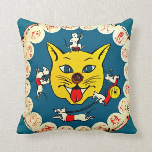 Vintage Spielzeug Kitty Spiel mit großer Katze auf Kissen