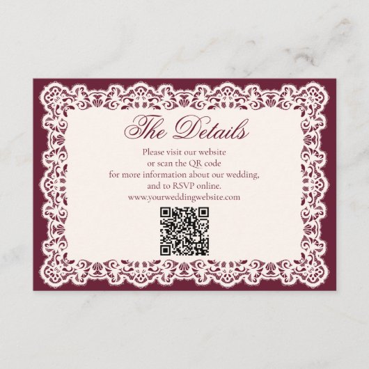 Vintage-Spitze-Burgunder-Hochzeitswebsite-QR-Code Begleitkarte (Vorderseite)