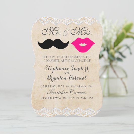 Vintage Spitzen-Lippen und Stache Einladungen (Stehend Vorderseite)