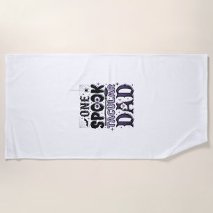 Vintage Spooktacular Dad Halloween-Shirt-Design_1 Strandtuch