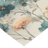 Vintage Spring Flowers and Butterflies Tischdecke (Schrägansicht)