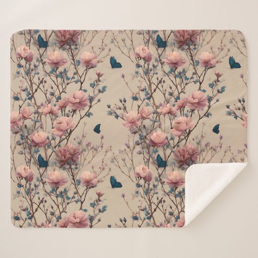 Vintage Spring Roses with Blue Butterflies Sherpadecke (Vorderseite (Horizontal))