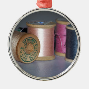 Vintage Spulen des Fadens Ornament Aus Metall