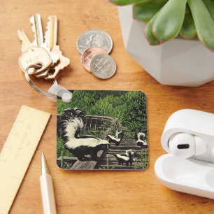 Vintage Stinktiere, wilde Tiere und Waldgeschöpfe Schlüsselanhänger