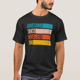 Vintage Streifenfarbe Phantastisch seit November 2 T-Shirt