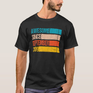 Vintage Streifenfarbe Phantastisch seit September T-Shirt