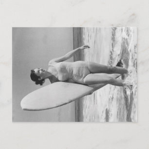 Vintage-Surferin Postkarte