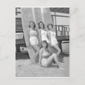 Vintage Surfmädchen Postkarte (Vorderseite)