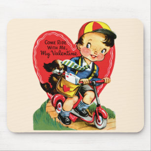 Vintage Süßer Valentinstag, Junge auf einem Roller Mousepad