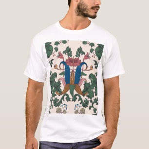 Vintage Tapete aus der Blumenrenaissance. T-Shirt