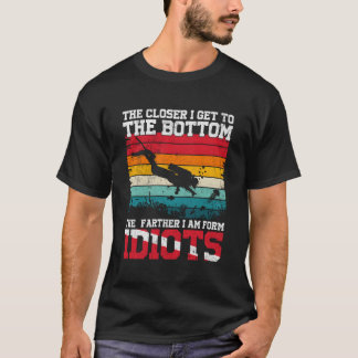 Vintage-Taucher unter Wasser im Ozean T-Shirt