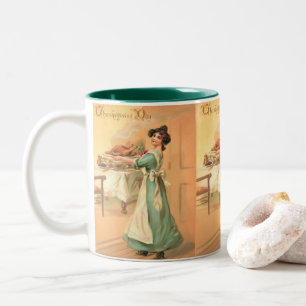 Vintage-Thanksgiving-Tasse mit Frau beim Servieren Zweifarbige Tasse