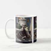 Vintage Tiere, Niedlicher Tabby Cat und Schmetterl Kaffeetasse (Links)