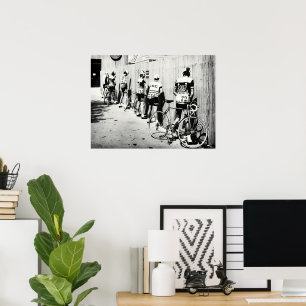 Vintage Tour de France Radfahrer-Pinkelpause 1970e Poster