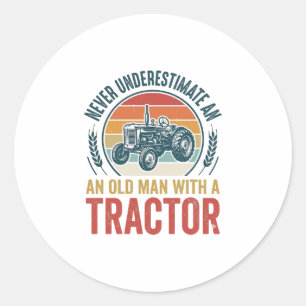 Vintage-Traktor-Alter-Mann-Zitat-Shirt-Design_1 Runder Aufkleber