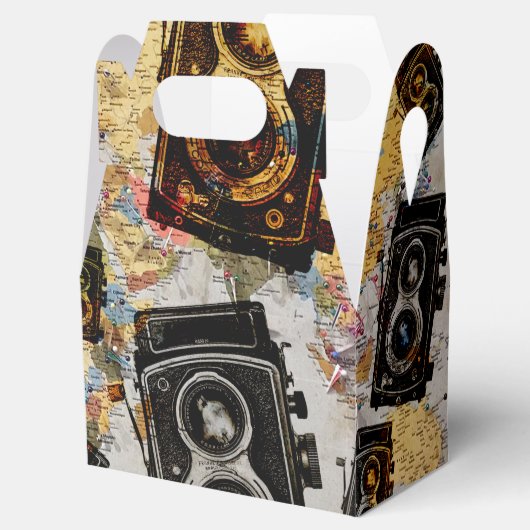 Vintage Travel Camera Muster Geschenkschachtel (Geöffnet)