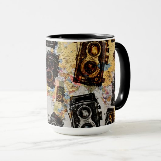 Vintage Travel Camera Muster Tasse (VorderseiteRechts)