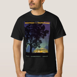 Vintage Travel, Deutschland, Gelber Bus bei Nacht T-Shirt
