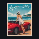 Vintage Travel Ligurien Italien Seaside Retro Land Postkarte<br><div class="desc">Tauchen Sie ein in die atemberaubende Küstenlandschaft und das reiche Erbe der italienischen Riviera mit diesem bezaubernden Retro-Reise-inspiriert Design. Dieses Design,  das mit Nostalgie und Vintagem Charme überflutet ist,  fasziniert die malerische Aussicht an der Riviera und entspannt in einer Retro-Ästhetik,  die an klassische Reiseplakate aus früheren Zeiten erinnert.</div>