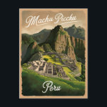 Vintage Travel Machu Picchu Peru Retro Graphic Postkarte<br><div class="desc">Treten Sie ein in die uralten Wunder von Machu Picchu mit diesem faszinierenden,  uralten,  von Reisen inspirierten Design. Dieses Design überflutet mit Nostalgie und zeitlosem Reiz,  würdigt die atemberaubende Schönheit und kulturelle Bedeutung dieser ikonischen peruanischen Sehenswürdigkeit.</div>