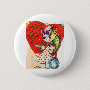 Vintage-Valentins-Bär mit Stricknadeln Button