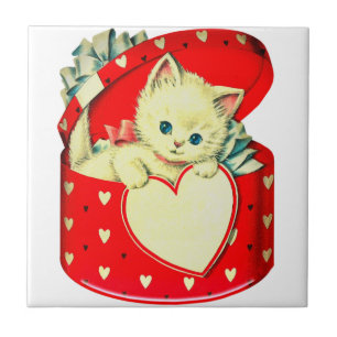 Vintage Valentinstag-Weißes Kätzchen in roter Herz Fliese
