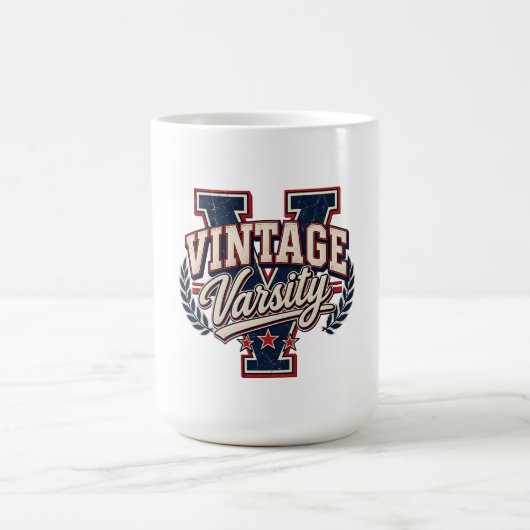 Vintage Varsity abgenutzter Blockbuchstabe V Kaffeetasse (Mittel)