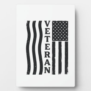 Vintage-Vektor-Shirt-Design mit amerikanischer Fla Fotoplatte