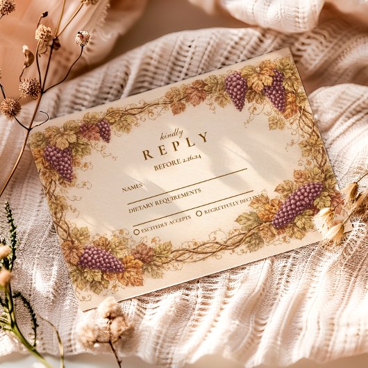 Vintage Vineyard Graduation Party RSVP Karte
