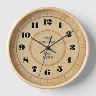 Vintage Wall-Uhr mit Ihrem Namen Uhr