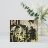 Vintage Waschszene Postkarte (Stehend Vorderseite)