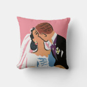 Vintage Wedding, Bride and Groom Newlyweds Küssen Kissen (Vorderseite)
