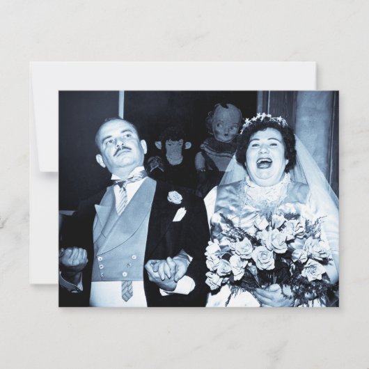 Vintage Wedding Picture Happy Couple Funny Bride Einladung (Vorderseite)