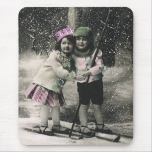 Vintage Weihnachten, beste Freunde auf Skiern Mousepad