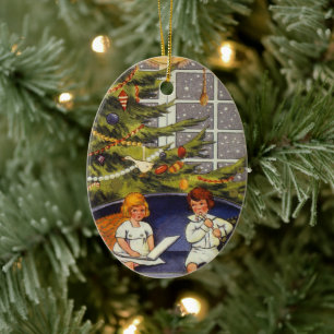 Vintage Weihnachten, Kinder sitzen auf einem Sofa Keramikornament