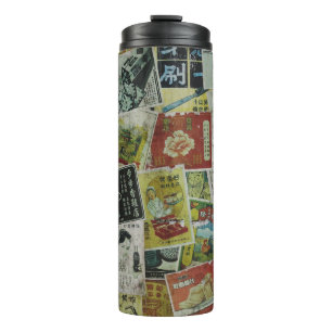 Vintage Werbemauer in Hongkong. Thermosbecher