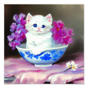 Vintage White Kitten mit rosa Blume Fotodruck