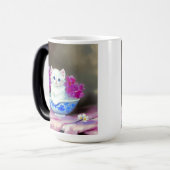 Vintage White Kitten mit rosa Blume Verwandlungstasse (Vorderseite Links)