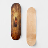 Vintage wooden skateboard with beer (Vorderseite)