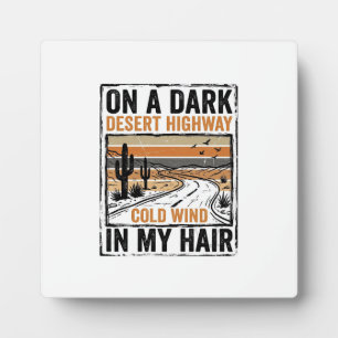 Vintage-Wüsten-Highway-Wind-Grafik-T-Shirt-Design Fotoplatte
