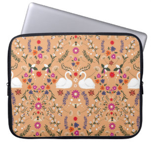 Vintage zarte kleine Blume mit weißem Schwan und Laptopschutzhülle