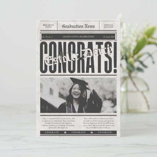 Vintage Zeitung Herzlichen Glückwunsch Abschluss Einladung (Stehend Vorderseite)