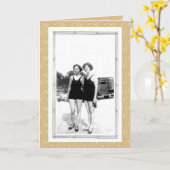 Vintagen 1920er Frauen in Swimsuits Karte (Gelbe Blume)