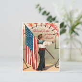 Vintager 4. Junge mit amerikanischer Flagge Postkarte (Stehend Vorderseite)