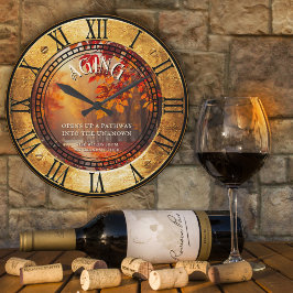 Vintager alternder Herbstlaub Waldweg Runde Wanduhr