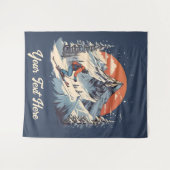 Vintager Bergpin Skifahren orange Sonnenuntergang Wandteppich (Vorderseite (Horizontal))