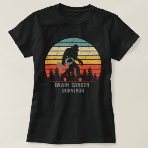Vintager Bigfoot Gehirntumor Survivor Gray Ribbon T-Shirt