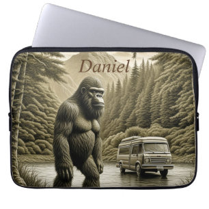 Vintager Bigfoot und RV Camper Personalisiert Laptopschutzhülle