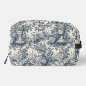 Vintager Blumenchic Blue Toile de jouy Monogram Waschbeutel (Rückseite)