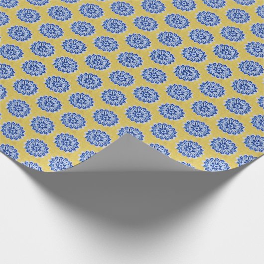 Vintager Blumengelb Portugiesischer Ton Geschenkpapier (Ecke)